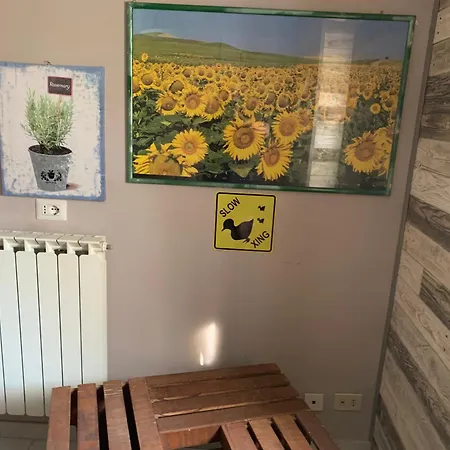 Casale Ugo E Letizia Nyaraló *